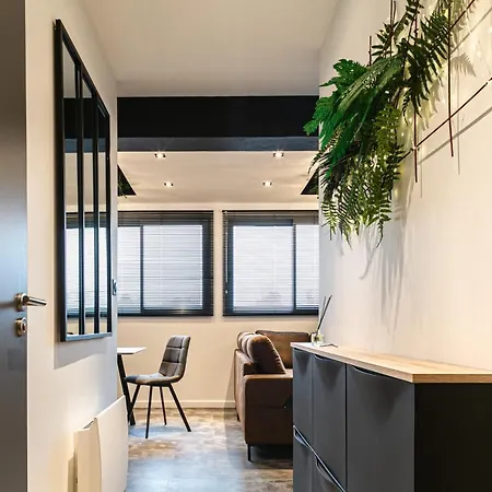 Little Factory - 2 Pièces - Parking Privé Apartamento