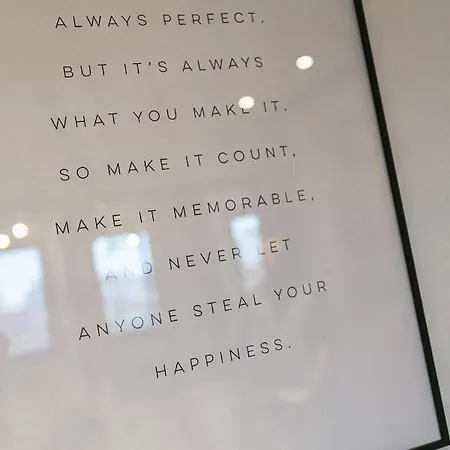 Little Factory - 2 Pieces - Parking Prive Apartamento