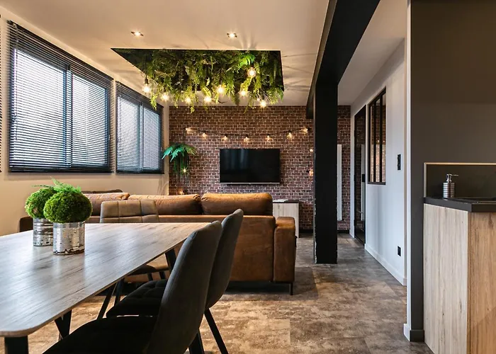 Little Factory - 2 Pièces - Parking Privé Apartamento