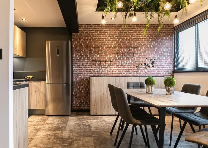 Little Factory - 2 Pièces - Parking Privé Pau