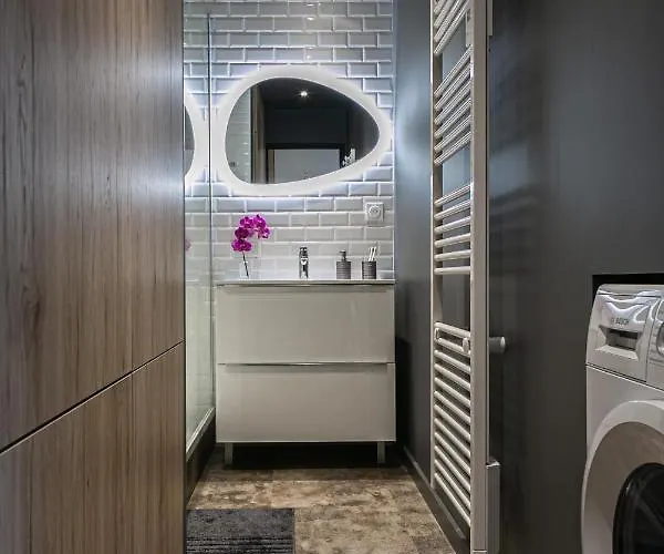 Little Factory - 2 Pièces - Parking Privé * Pau